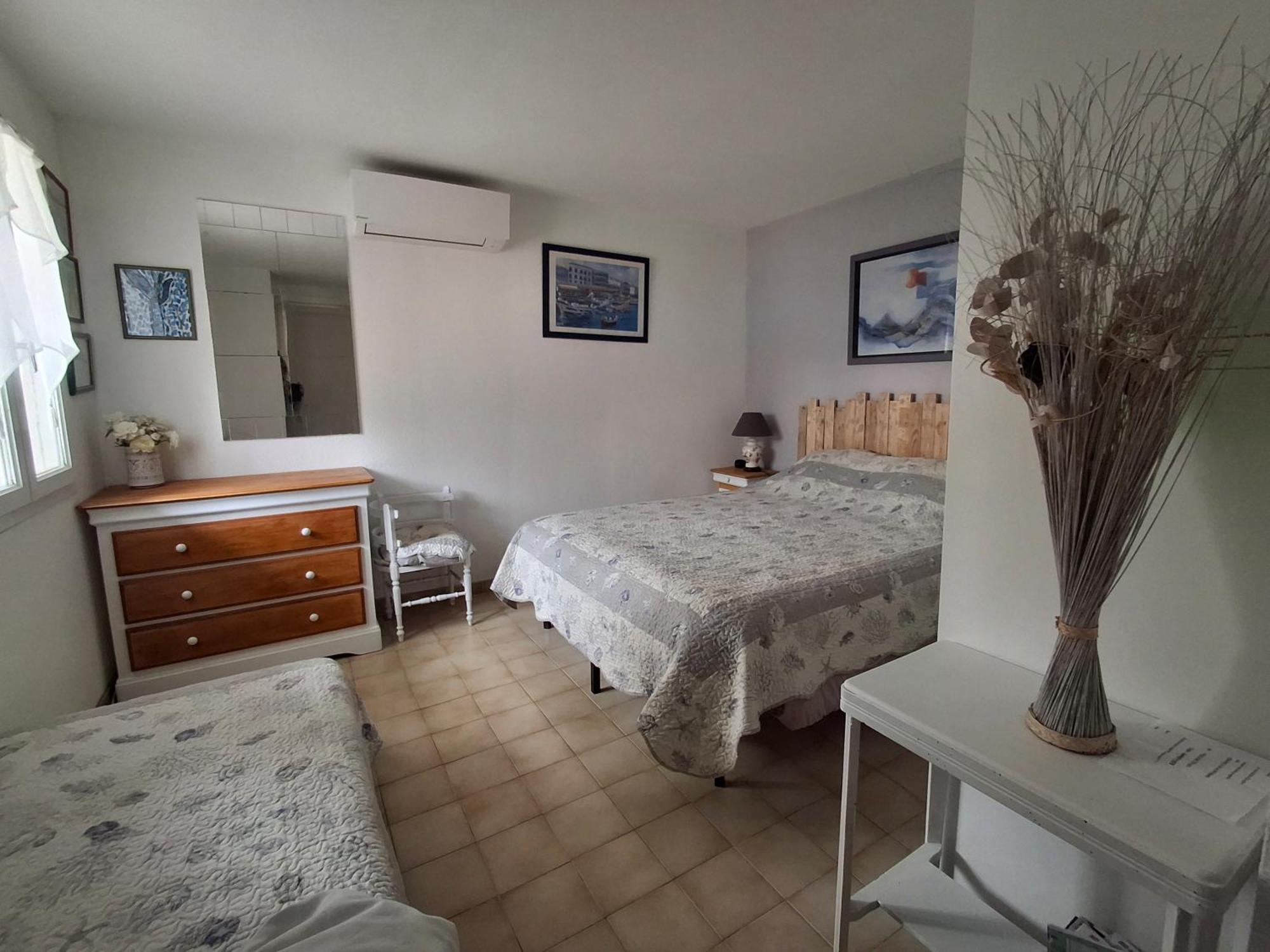 Chambre Privee Independante, Piscine Agde Luaran gambar